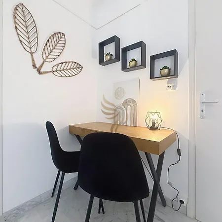 Apartmán Le Petit Nid Azure Ac Balcony Private Parking *