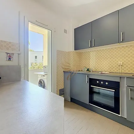 Le Petit Nid Azure Ac Balcony Private Parking 公寓 Saint-Raphaël