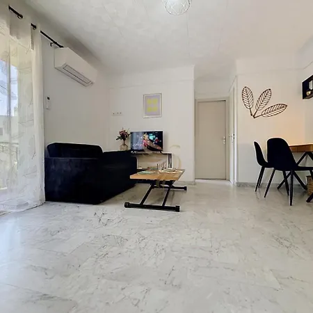 Le Petit Nid Azure Ac Balcony Private Parking *