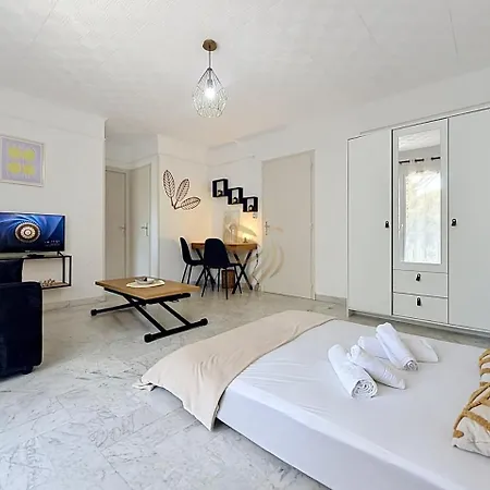 Le Petit Nid Azure Ac Balcony Private Parking