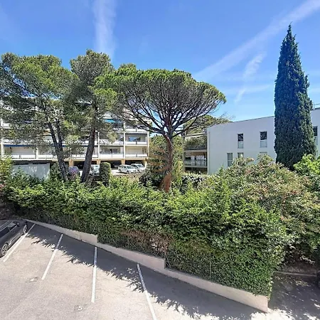 Le Petit Nid Azure Ac Balcony Private Parking Saint-Raphaël